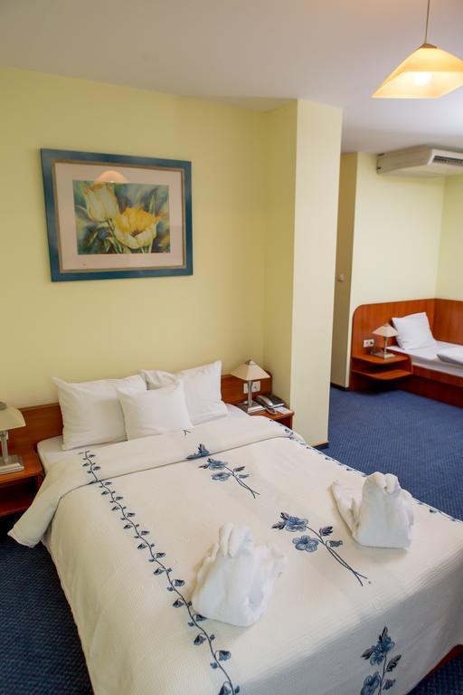 Hotel Classic Rzeszów Zimmer foto